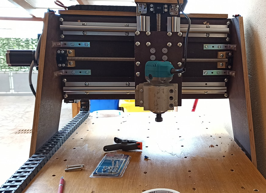 Multistrato di betulla per la fresatura CNC: scheda del materiale